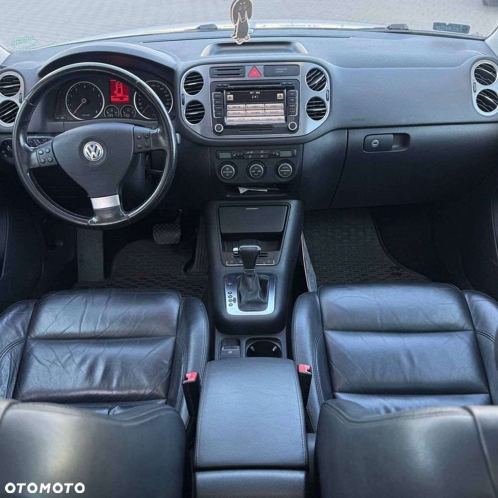 Volkswagen Tiguan - 5