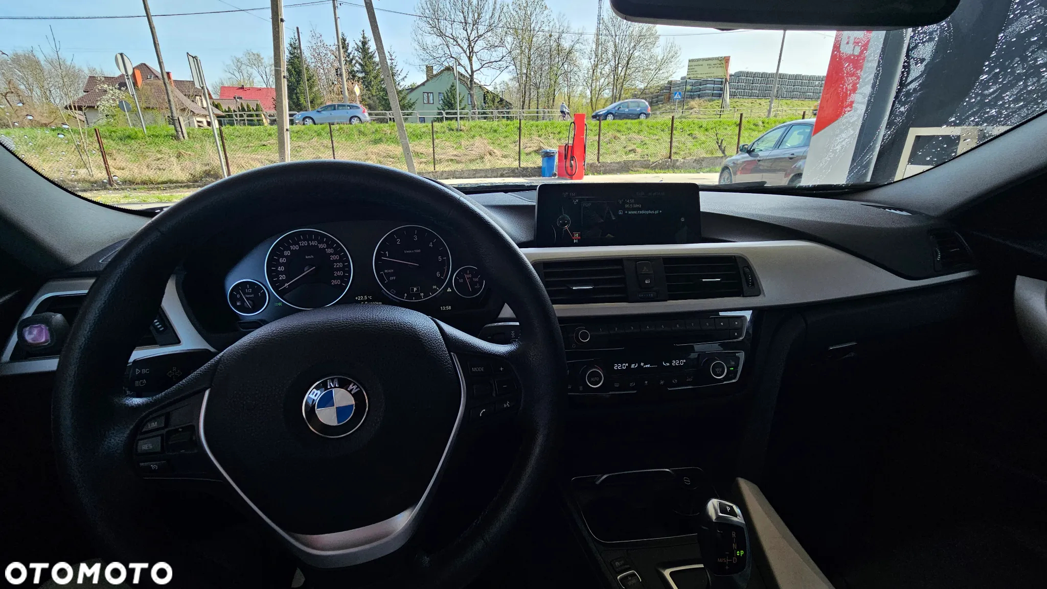 BMW Seria 3 320d Touring Edition M Sport Shadow - 11