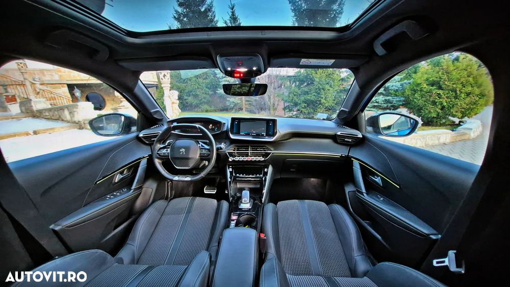 Peugeot 208 PureTech 130 EAT8 GT - 24