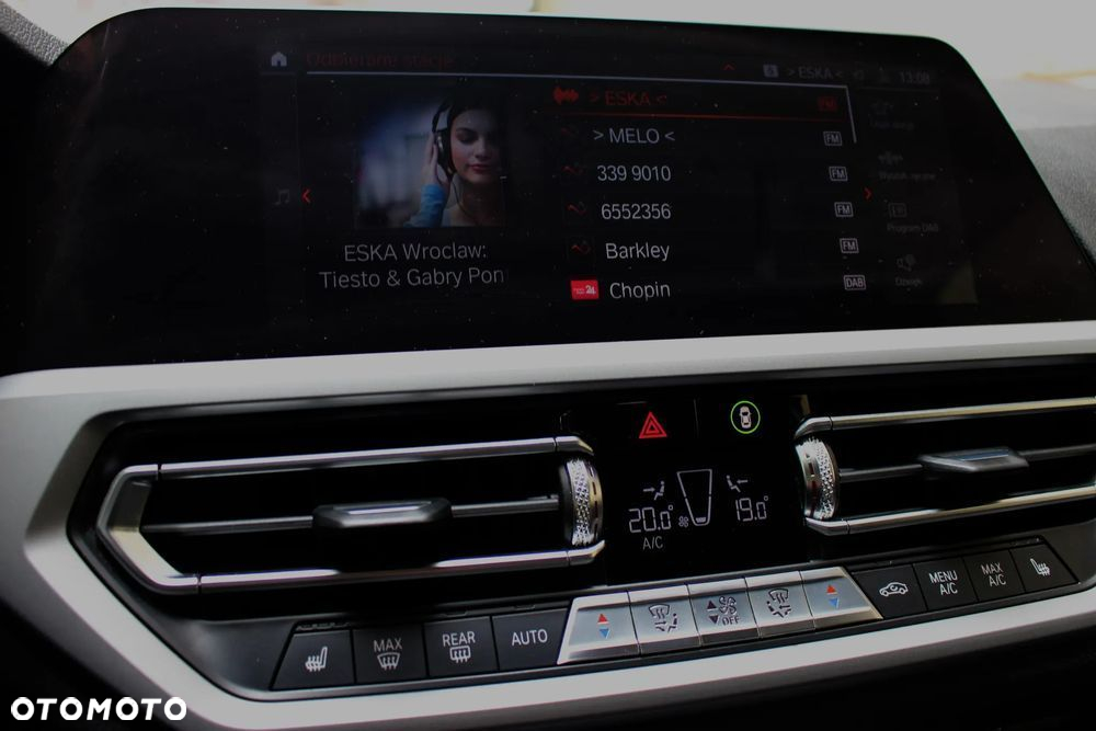 BMW Seria 3 318d Sport Line - 35
