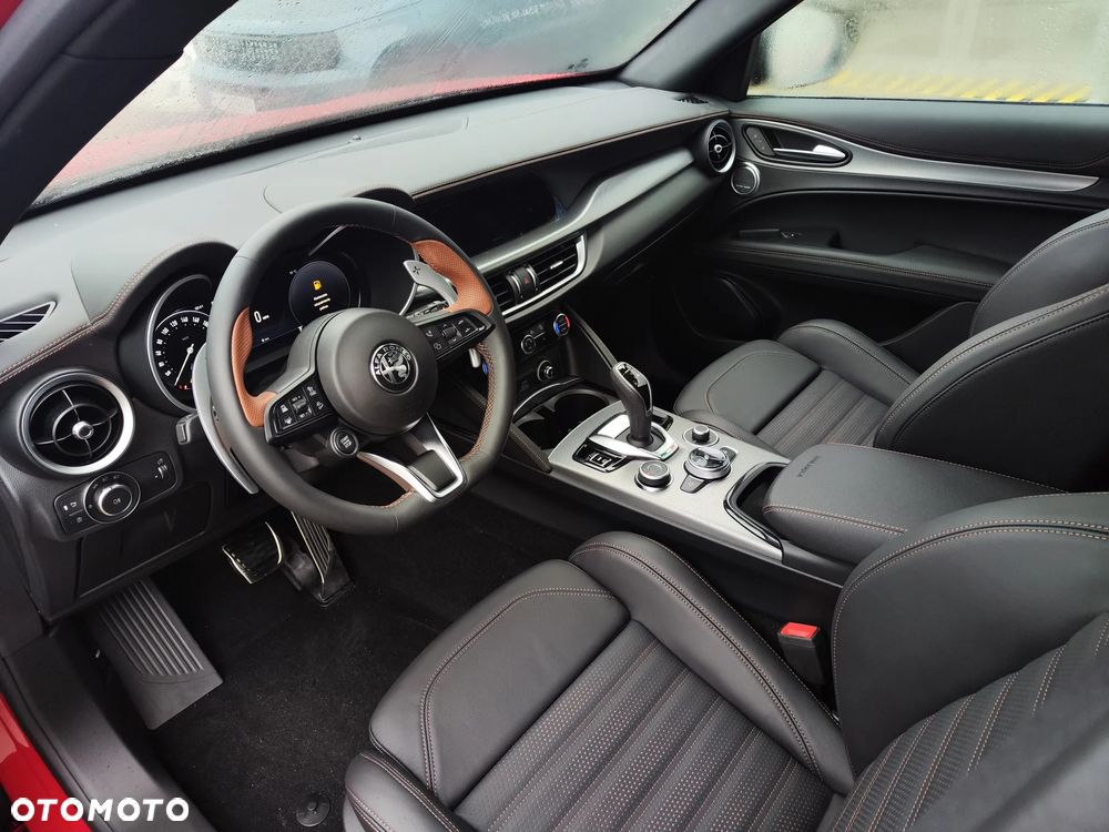Alfa Romeo Stelvio 2.0 Turbo Intensa Q4 - 11