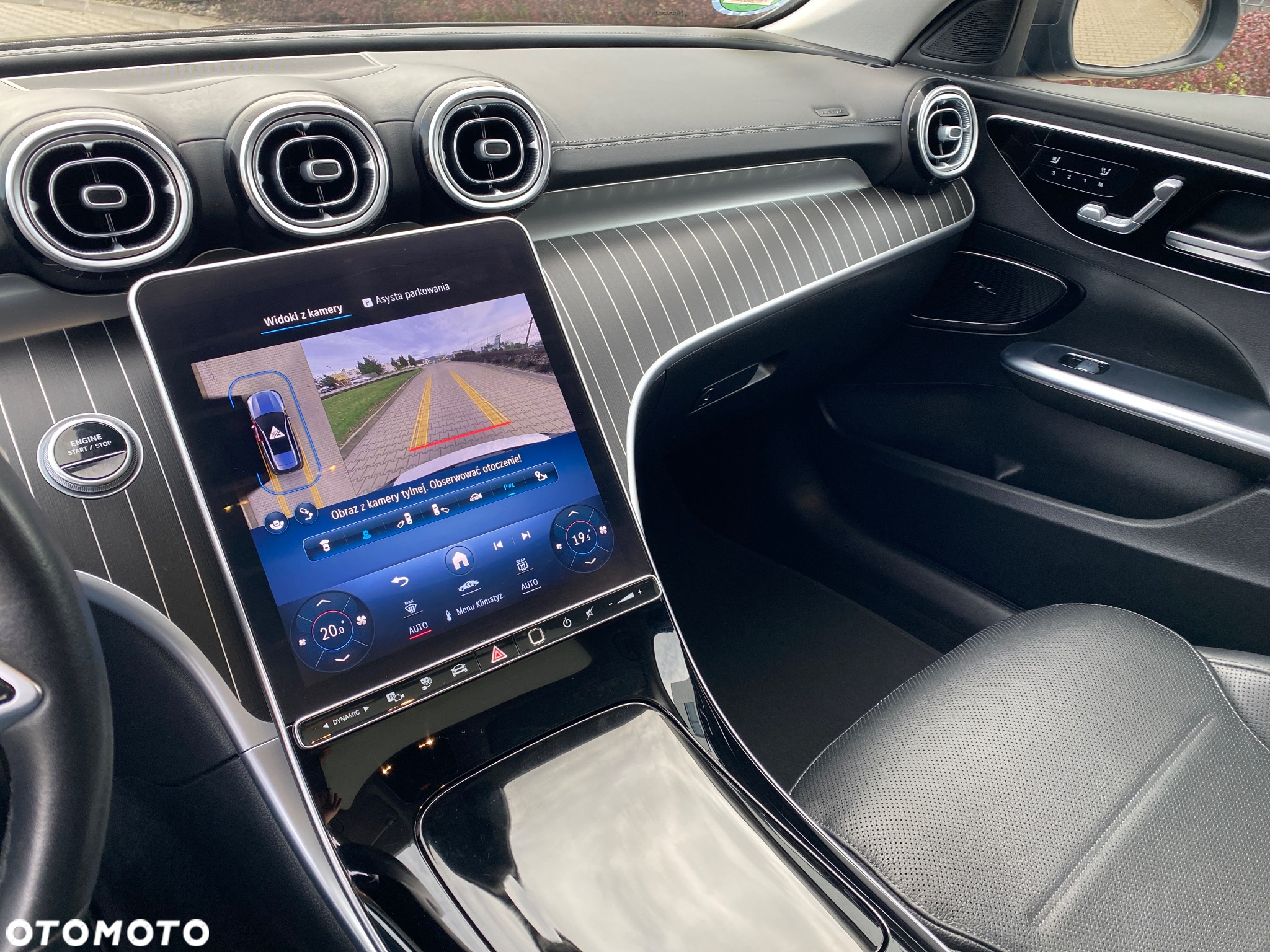 Mercedes-Benz Klasa C 300 e PHEV Avantgarde - 29