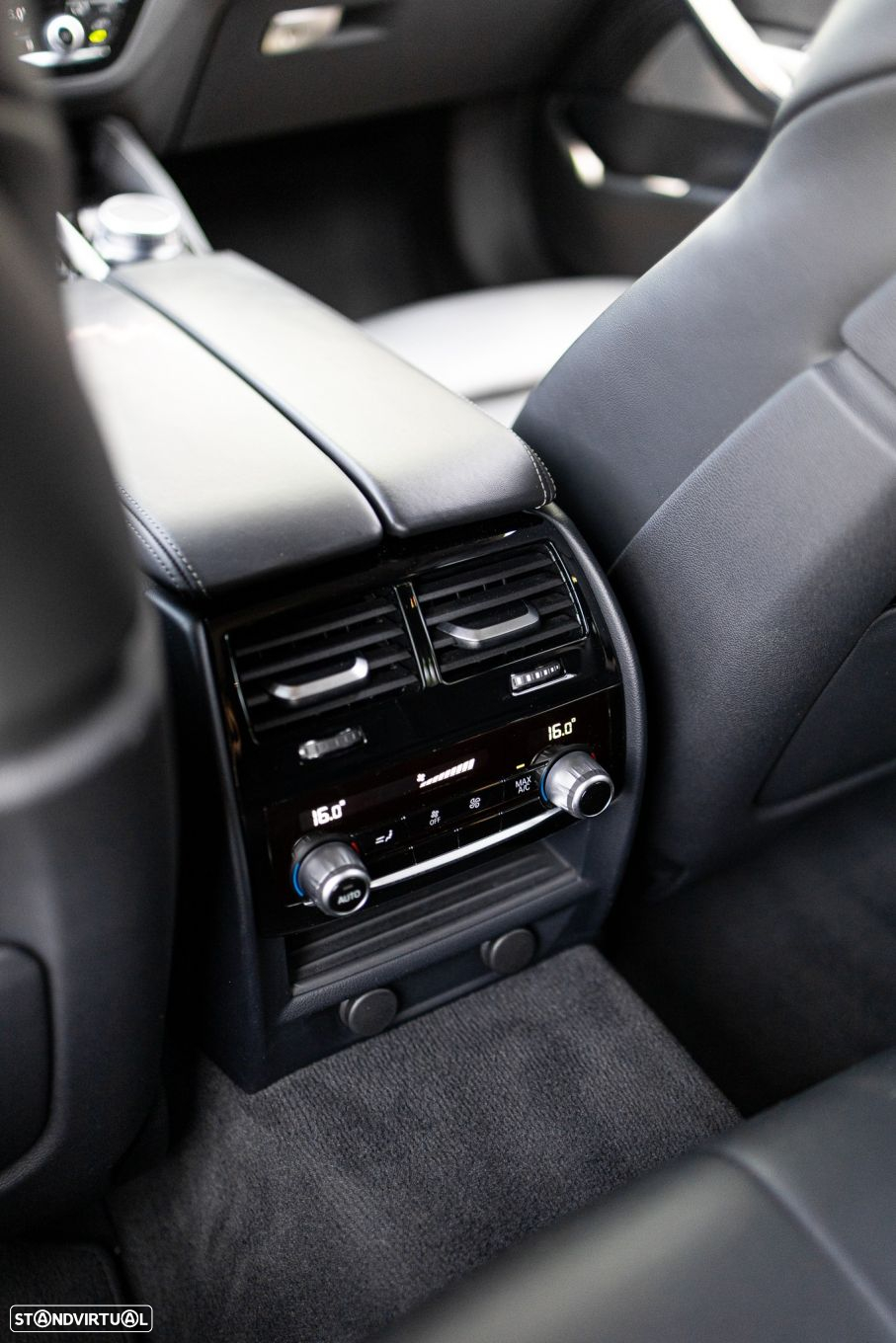 BMW 540 d xDrive Pack M Auto - 35