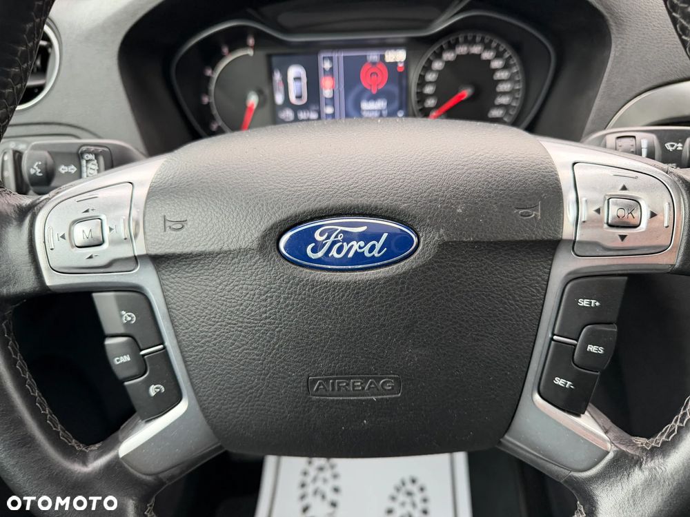 Ford Galaxy 2.0 TDCi DPF Titanium - 14