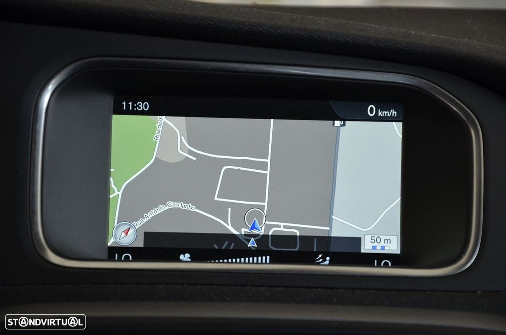 Volvo V40 Cross Country 2.0 D2 Kinetic - 18