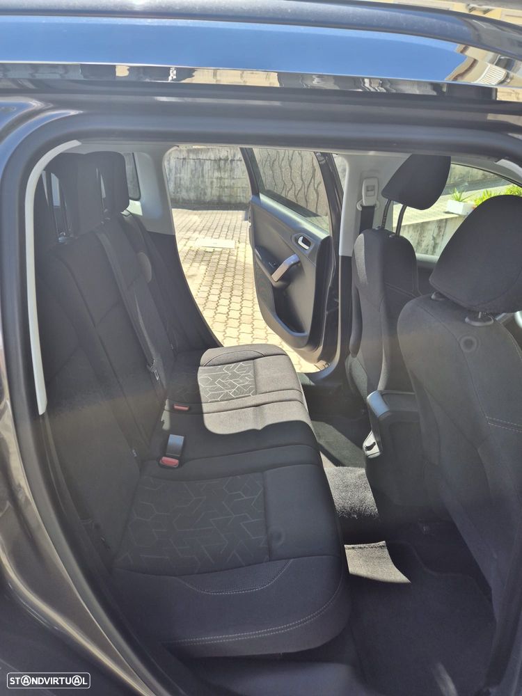 Peugeot 2008 1.6 BlueHDi Active - 13