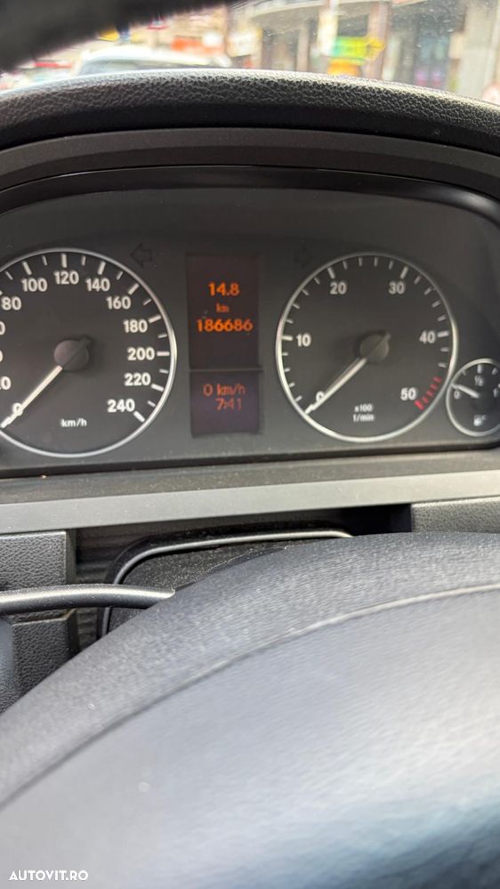 Mercedes-Benz A 200 - 7