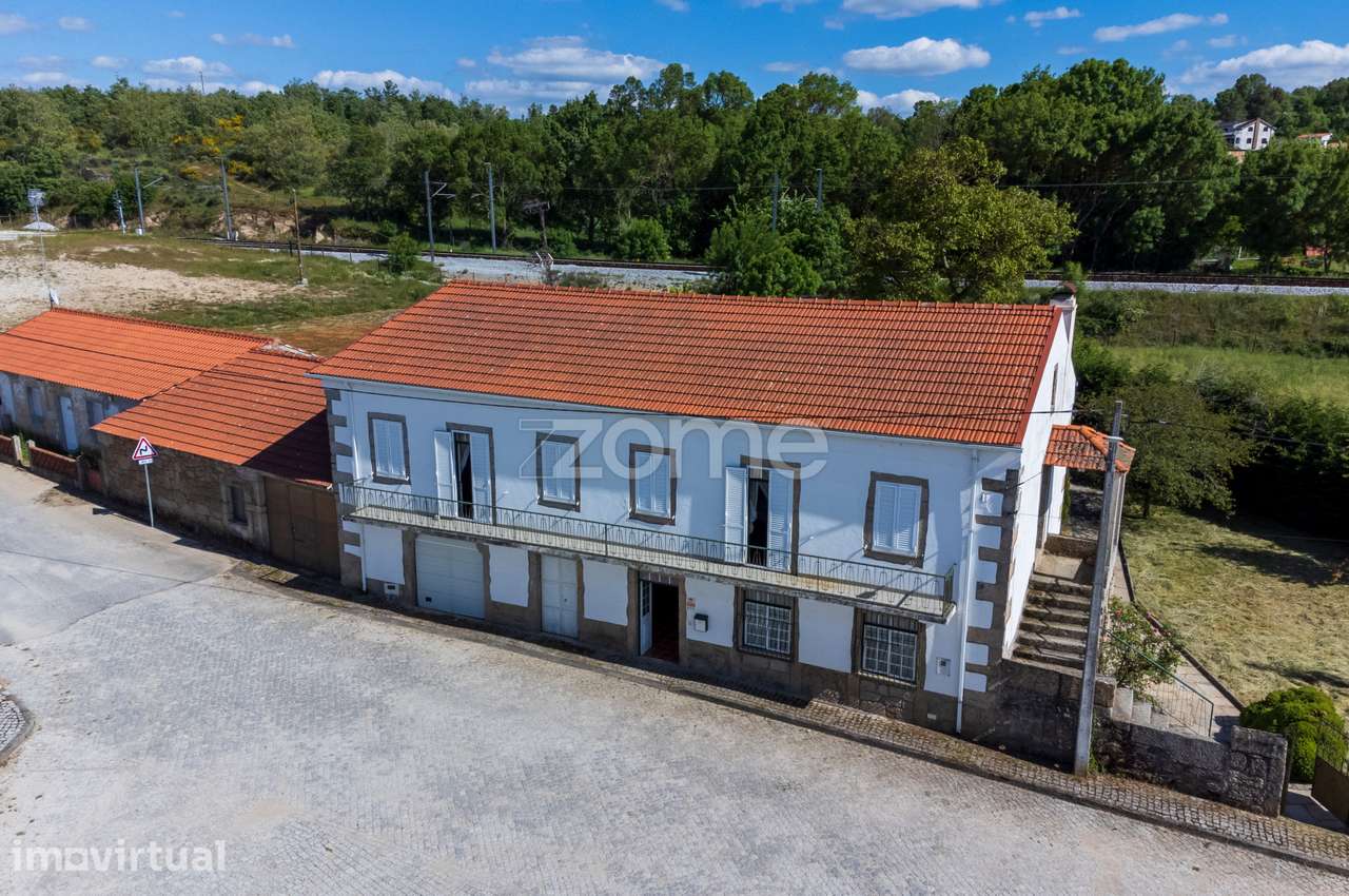 Moradia T5 em Cerdeira, Sabugal - Grande imagem: 2/51