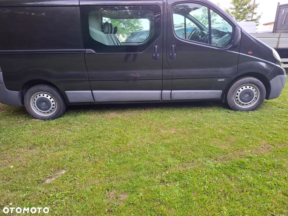 Opel Vivaro - 2