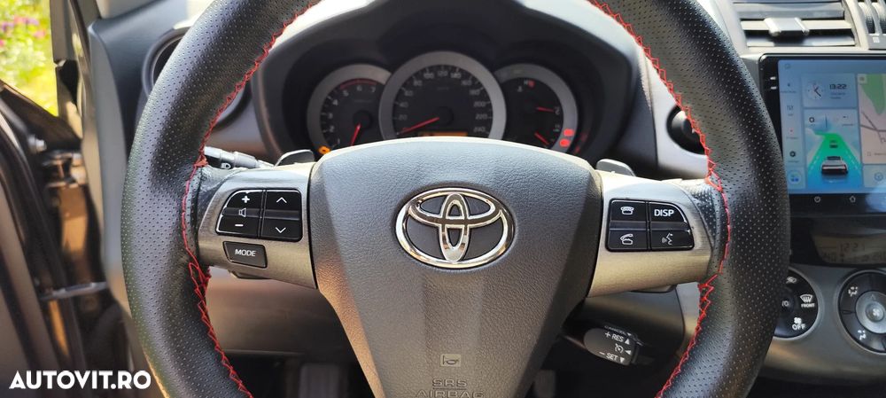 Toyota RAV4 2.2L D-CAT A/T Executive - 15