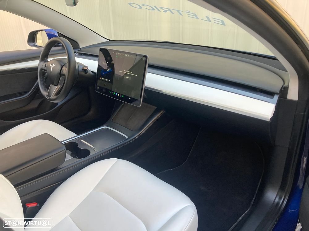 Tesla Model 3 Long Range AWD Dual Motor - 32