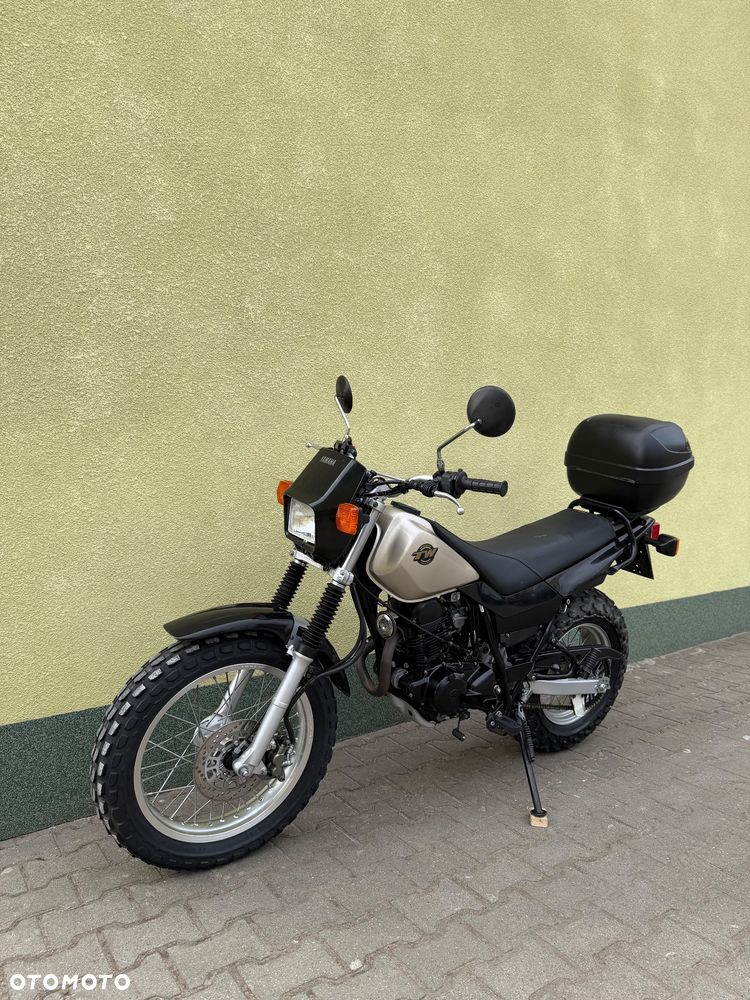 Yamaha TW - 26