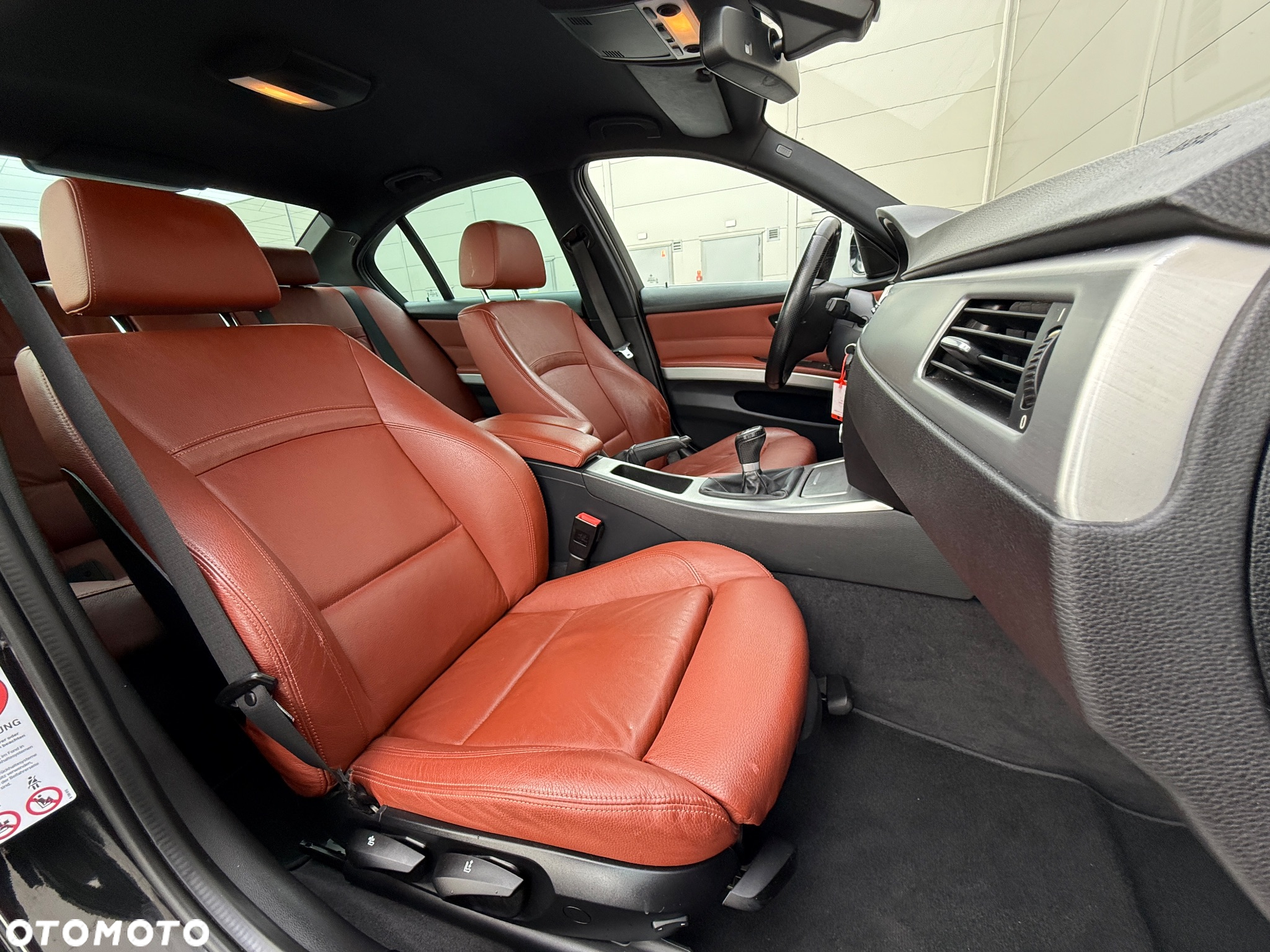 BMW Seria 3 320i - 30