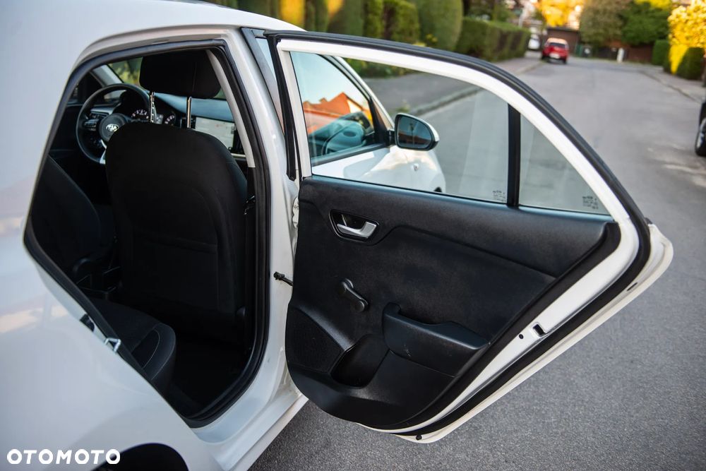 Kia Rio 1.2 Edition 7 - 34