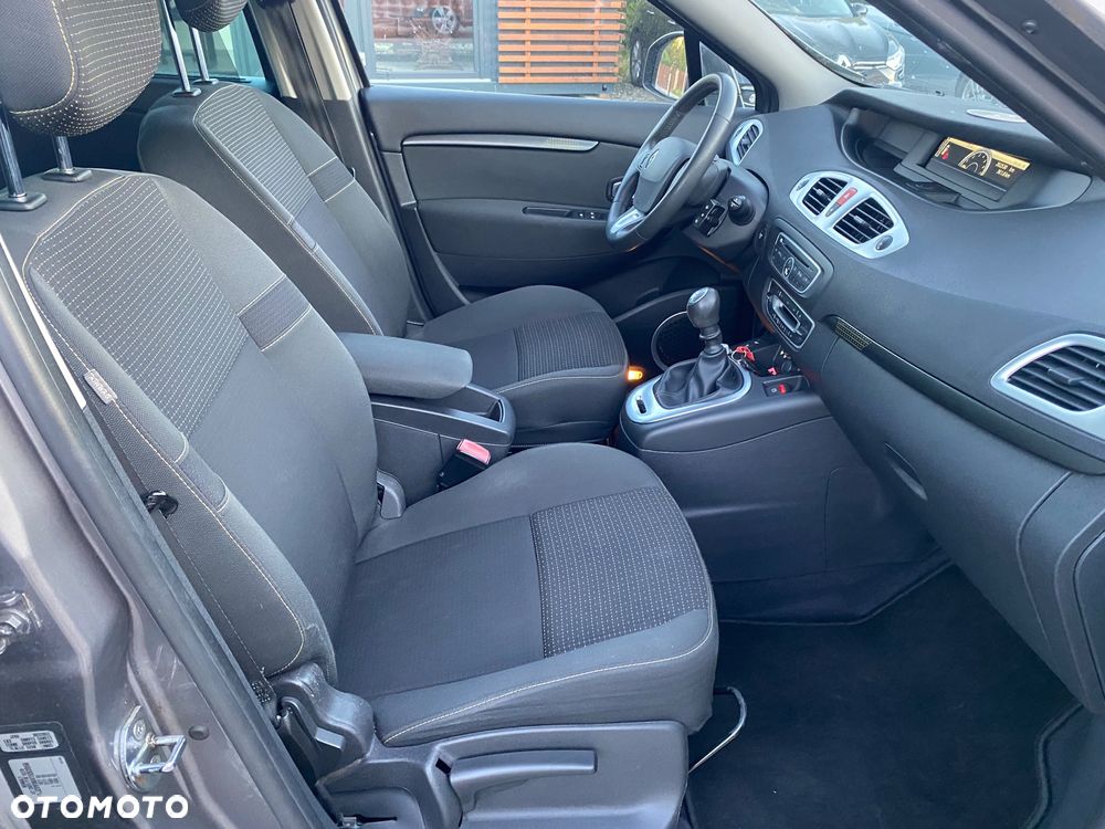 Renault Scenic 1.6 16V 110 Dynamique - 28