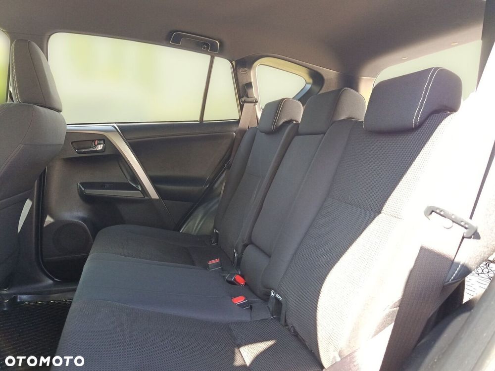 Toyota RAV4 - 16