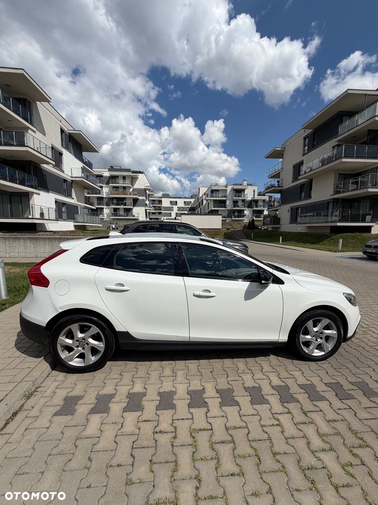 Volvo V40 Cross Country D2 Momentum - 9