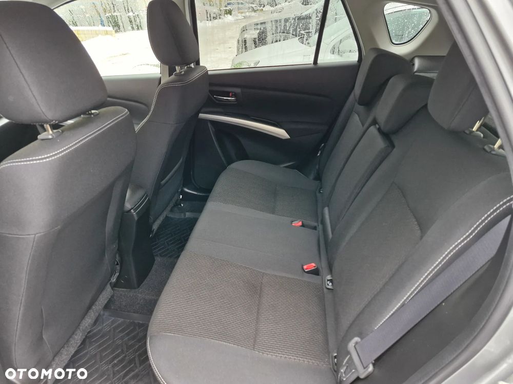 Suzuki SX4 S-Cross 1.0 T Premium - 25