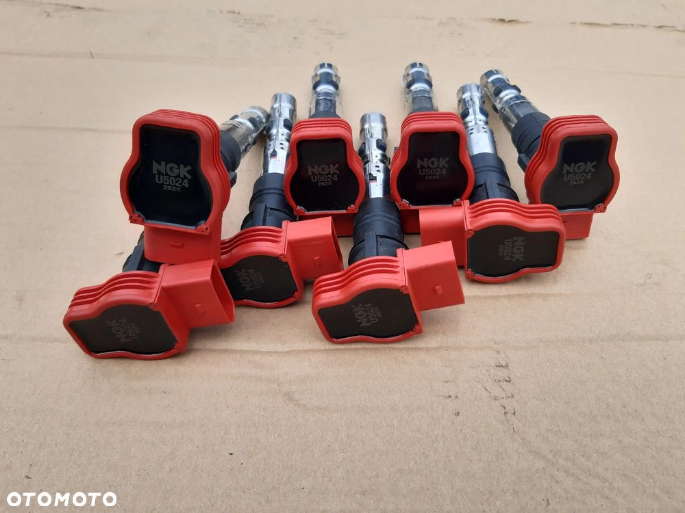 AUDI A8 D3 A6 C6 CEWKA ZAPŁONOWA NGK U5024 077905115T - 1