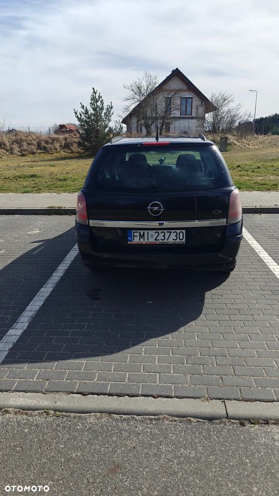 Opel Astra 1.7 CDTI Cosmo - 4