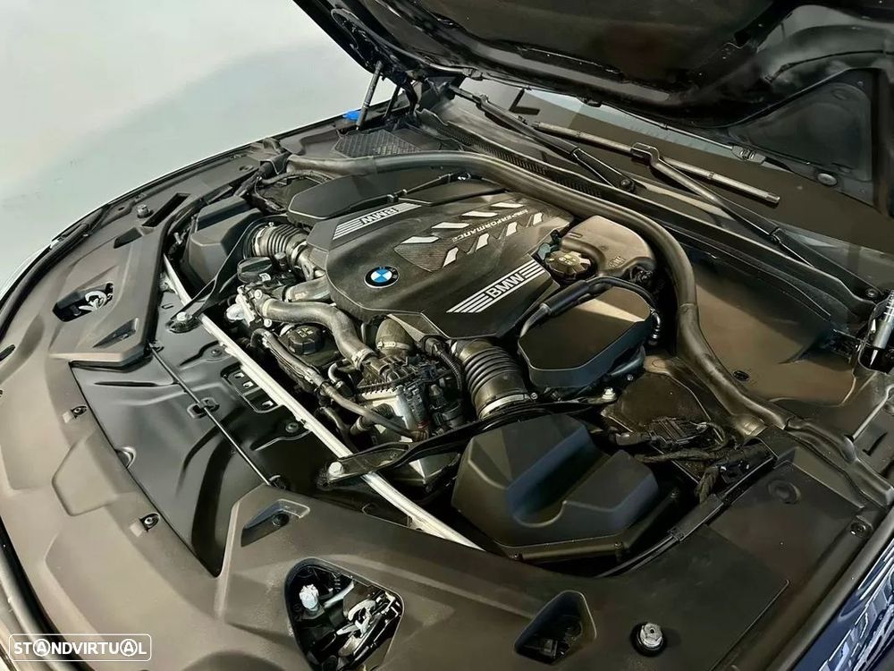BMW M850i Gran Coupé xDrive - 52