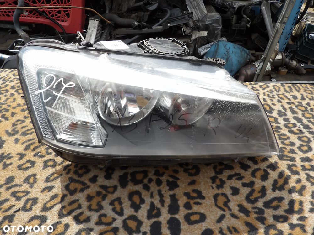 BMW - F25 - H7 - PRAWA LAMPA PRZEDNIA - UŁAMANE UCHWYTY - UK - 7217290 - 1