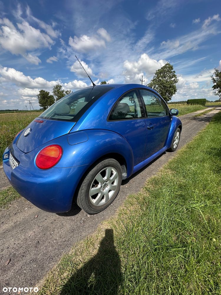 Volkswagen New Beetle 1.6 - 4