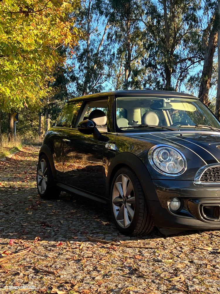 MINI 3 Portas Cooper S - 4