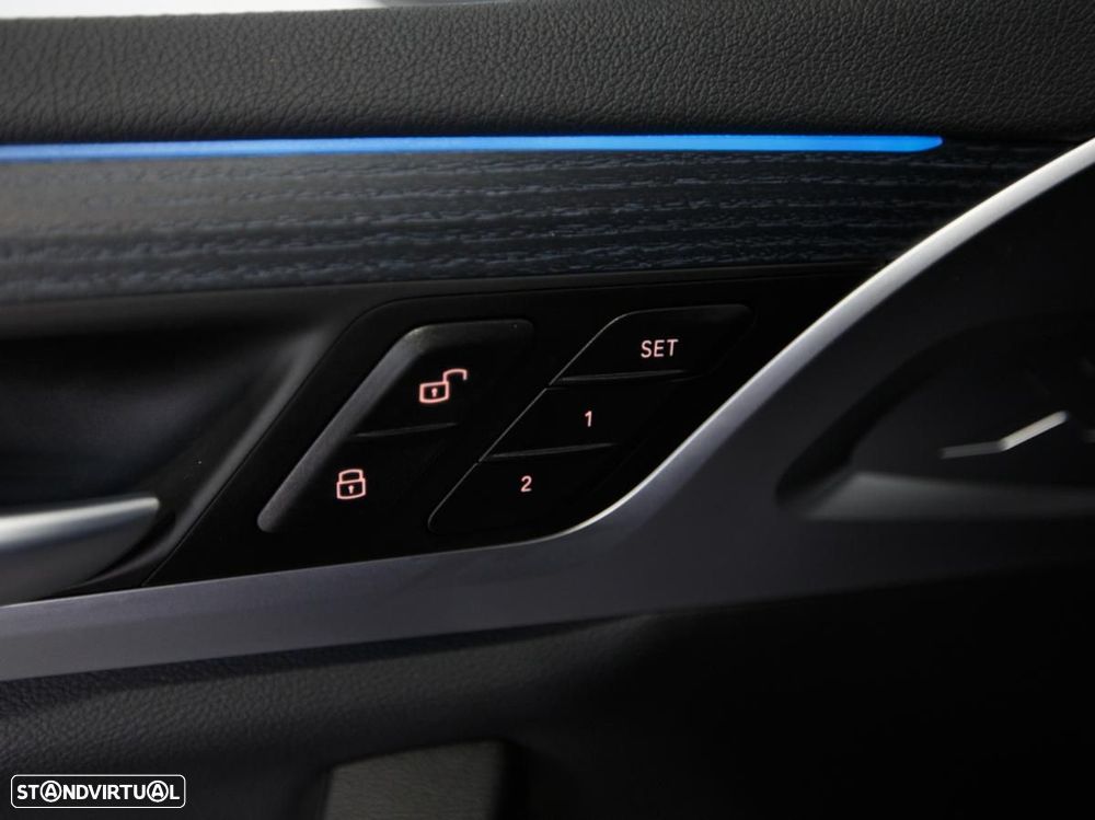 BMW iX3 Inspiring - 39