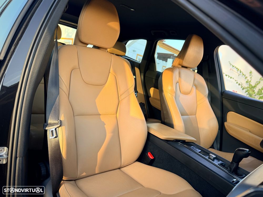 Volvo XC 60 2.0 D3 Momentum - 18
