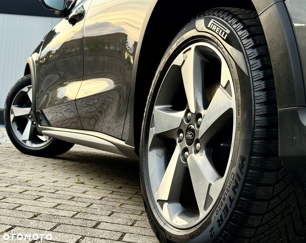 Ford Focus Turnier 1.5 EcoBoost Start-Stopp-System ACTIVE - 13