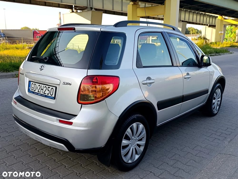 Suzuki SX4 1.6 VVT 4x2 Style - 3
