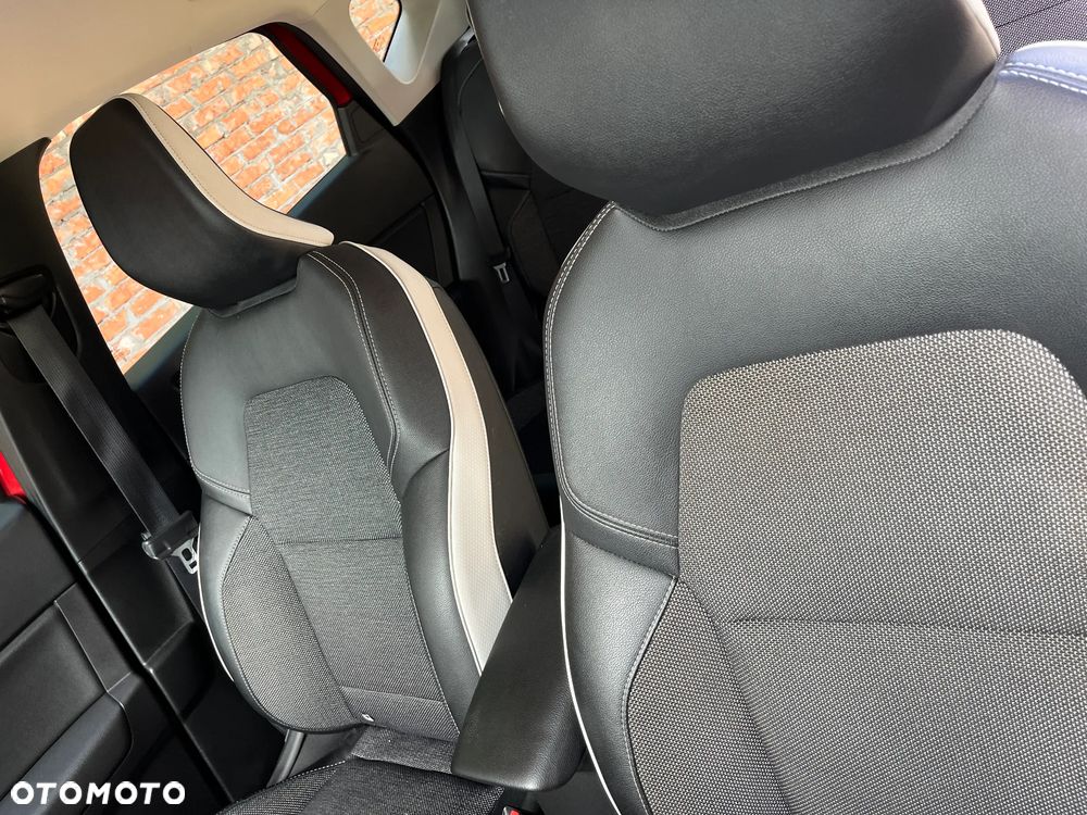 Renault Captur - 23