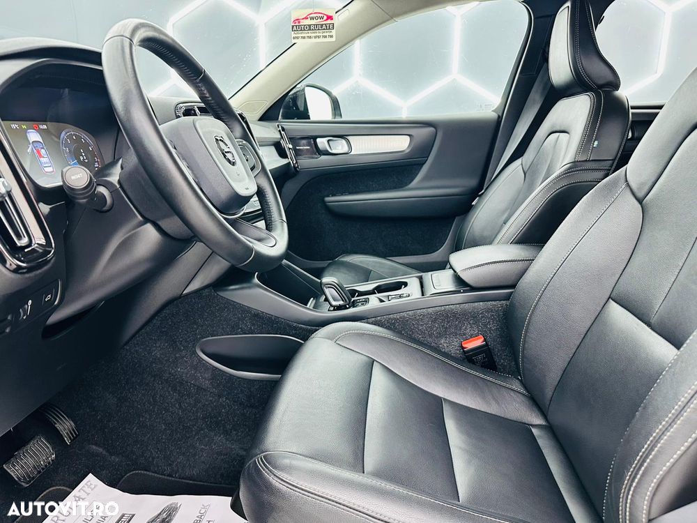 Volvo XC 40 T3 Geartronic Momentum Pro - 13