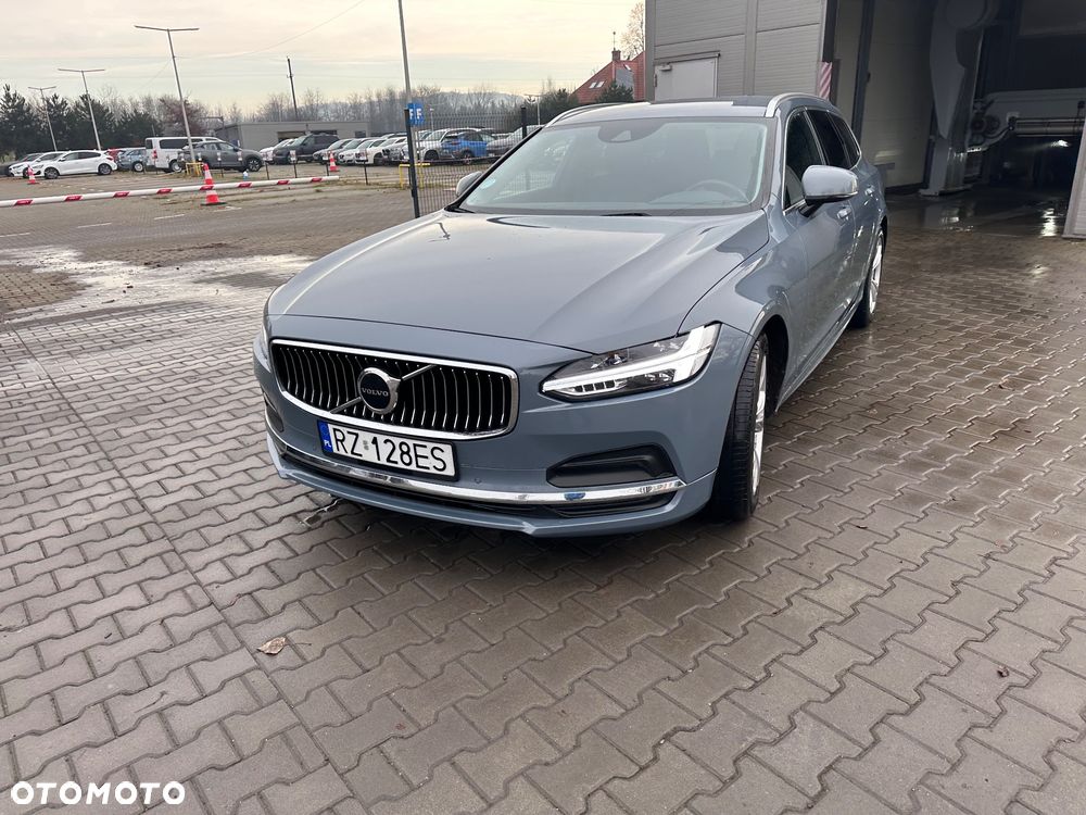 Volvo V90 D3 Momentum Pro - 2
