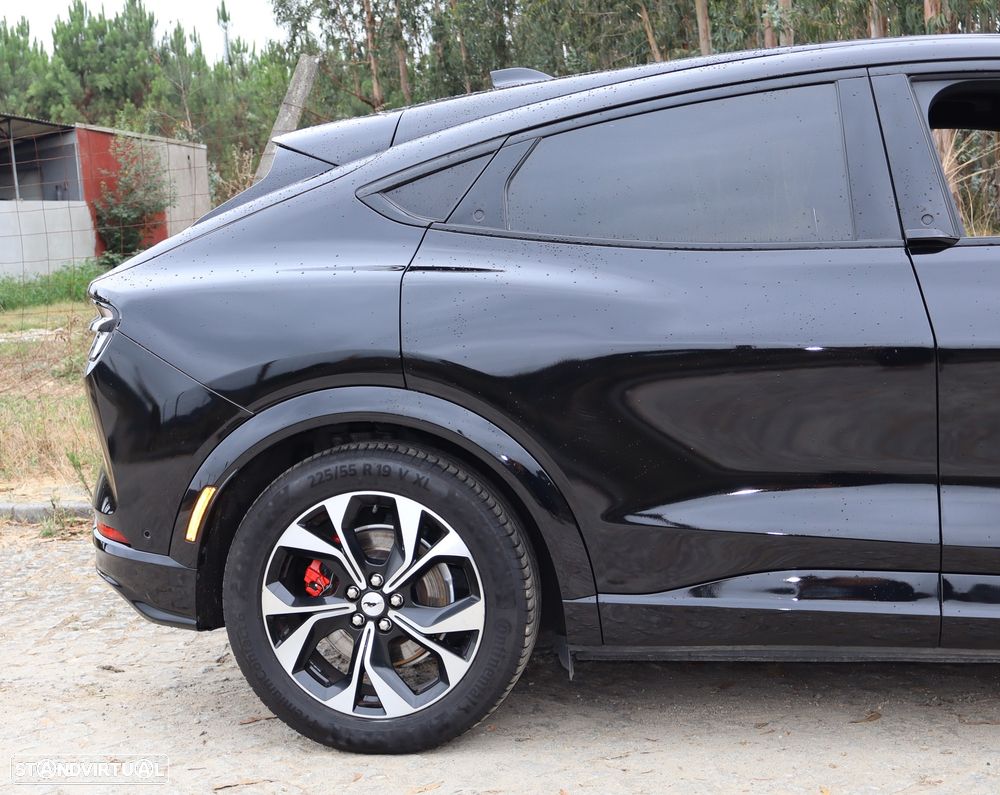 Ford Mustang Mach-E AWD PREMIUM - 5