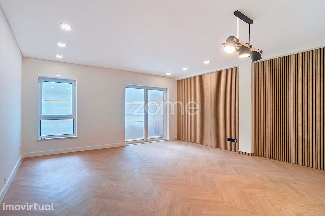 Apartamento T2 Premium com Terraço no Vale das Flores - Grande imagem: 2/47