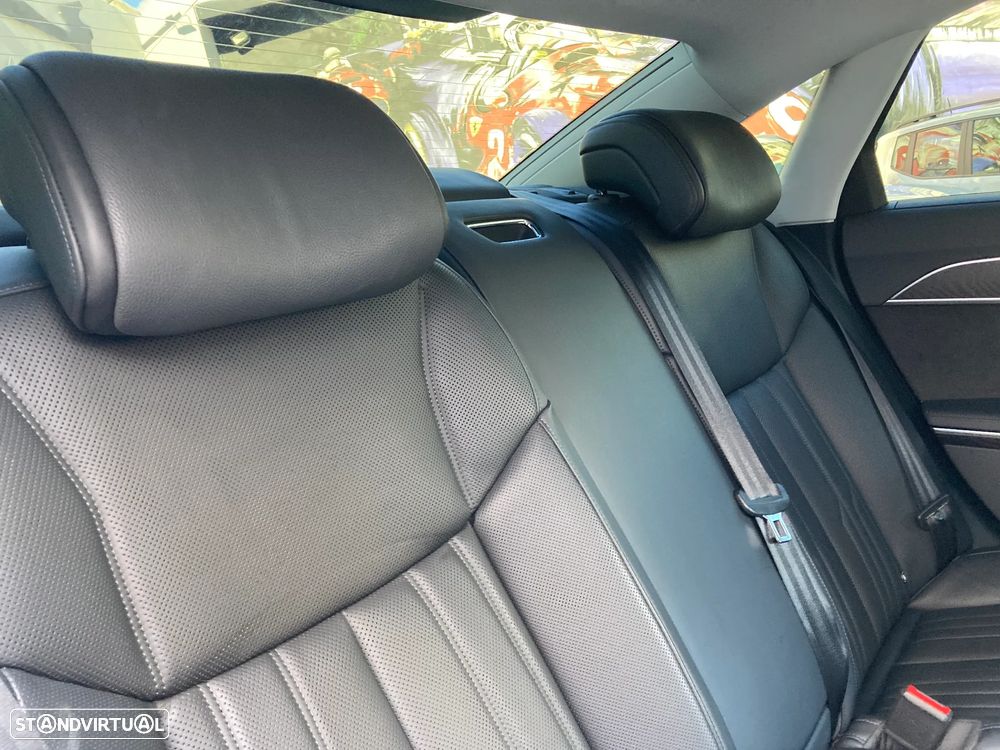 Audi A8 3.0 TDi V6 quattro Tiptronic Longo - 31