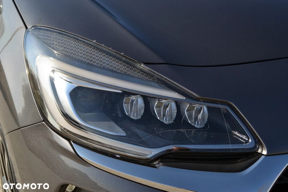DS Automobiles DS 3 - 12