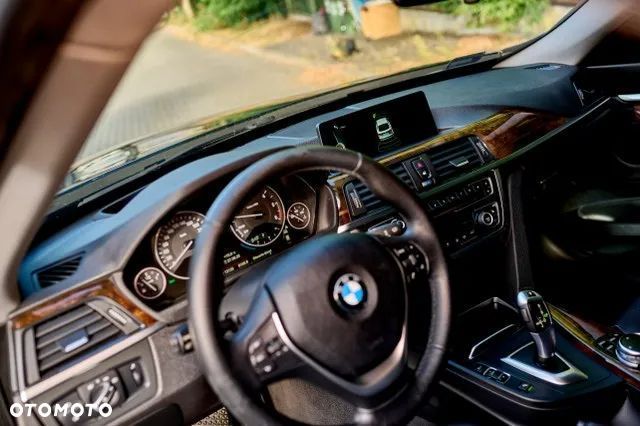 BMW Seria 3 320d - 9