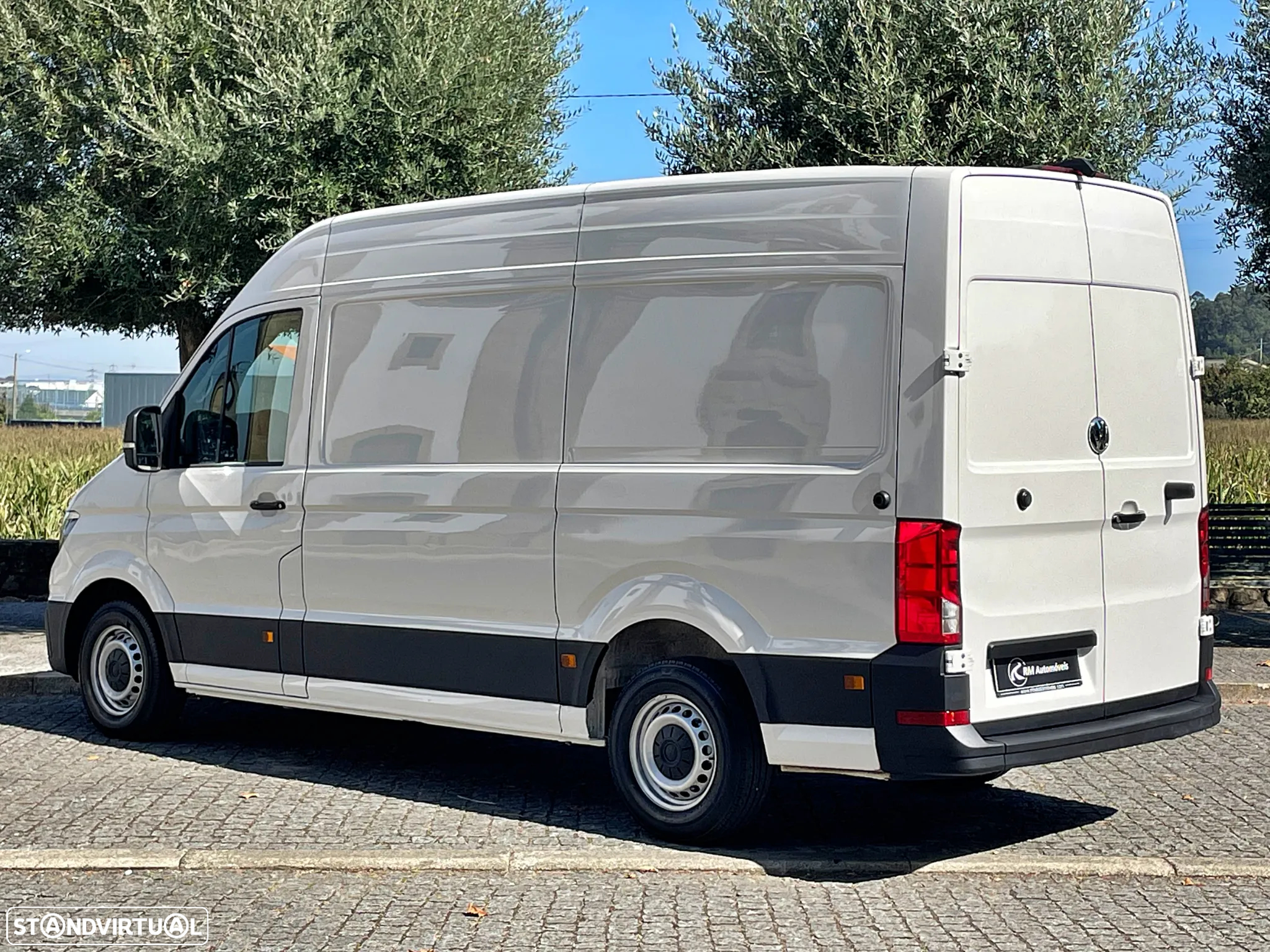 VW Crafter 2.0 TDI L3H3 IVA Dedutível - 8