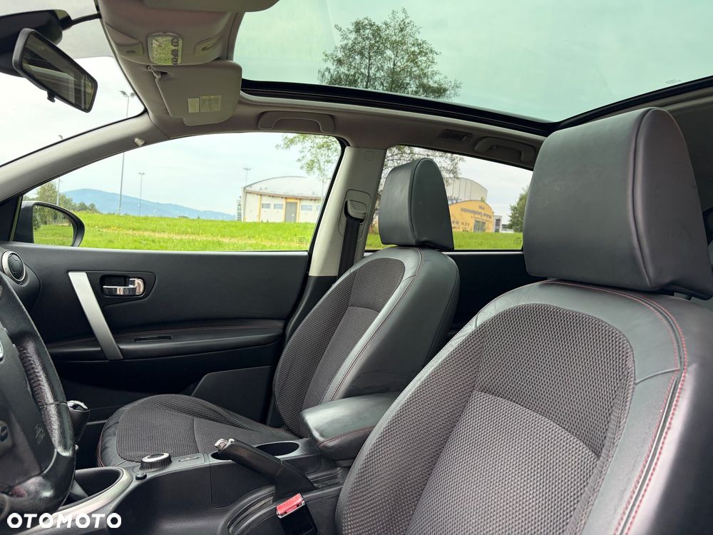 Nissan Qashqai 2.0 dCi 4x4 Tekna Premium - 16