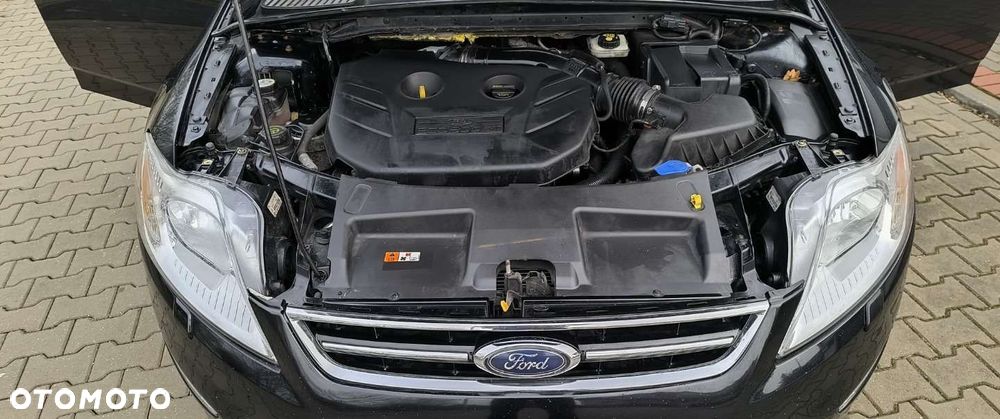 Ford Mondeo SW 2.0 EcoBoost Titanium - 20