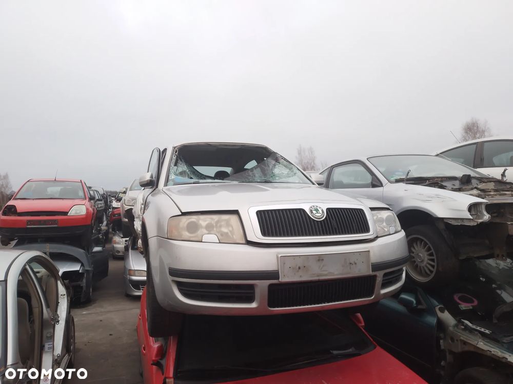 SKODA SUPERB  01-06 1.9 TDI AWX   ZDERZAK PRZÓD PRZEDNI  9102 - 1
