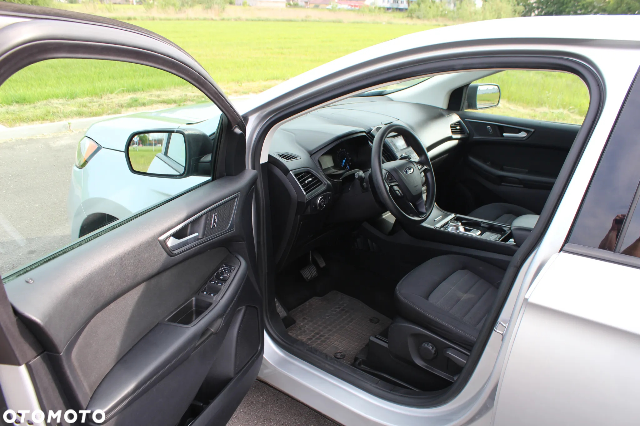 Ford Edge - 8