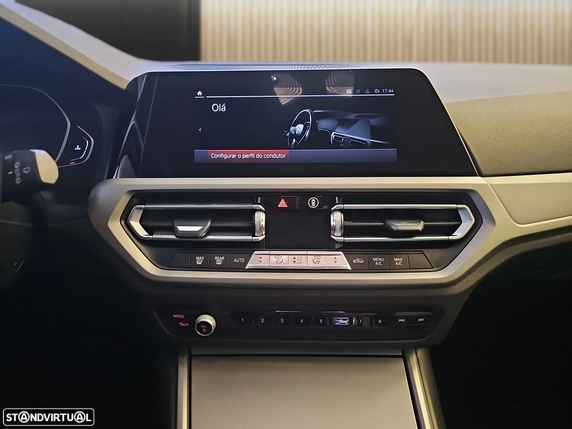 BMW 320 d Touring Auto - 9