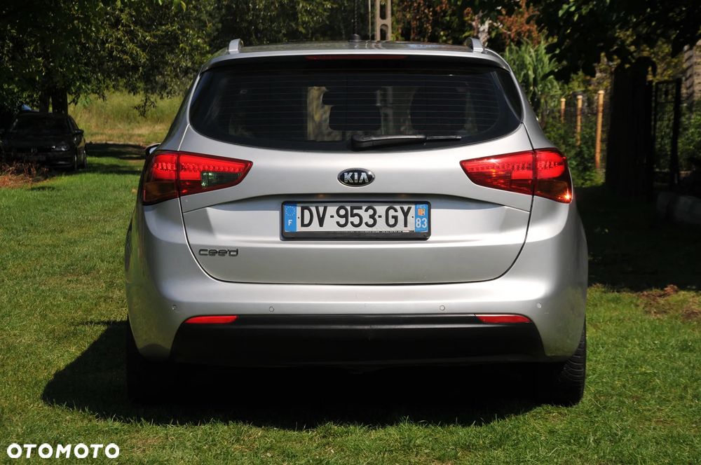 Kia Ceed 1.6 GDI Dream Team Edition - 15