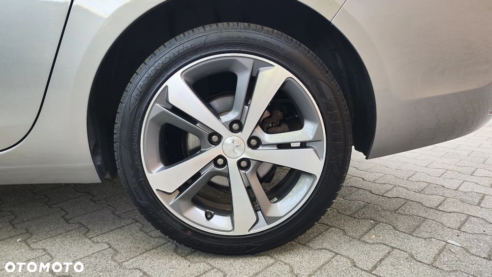 Peugeot 308 BlueHDi 150 Stop & Start Allure - 17