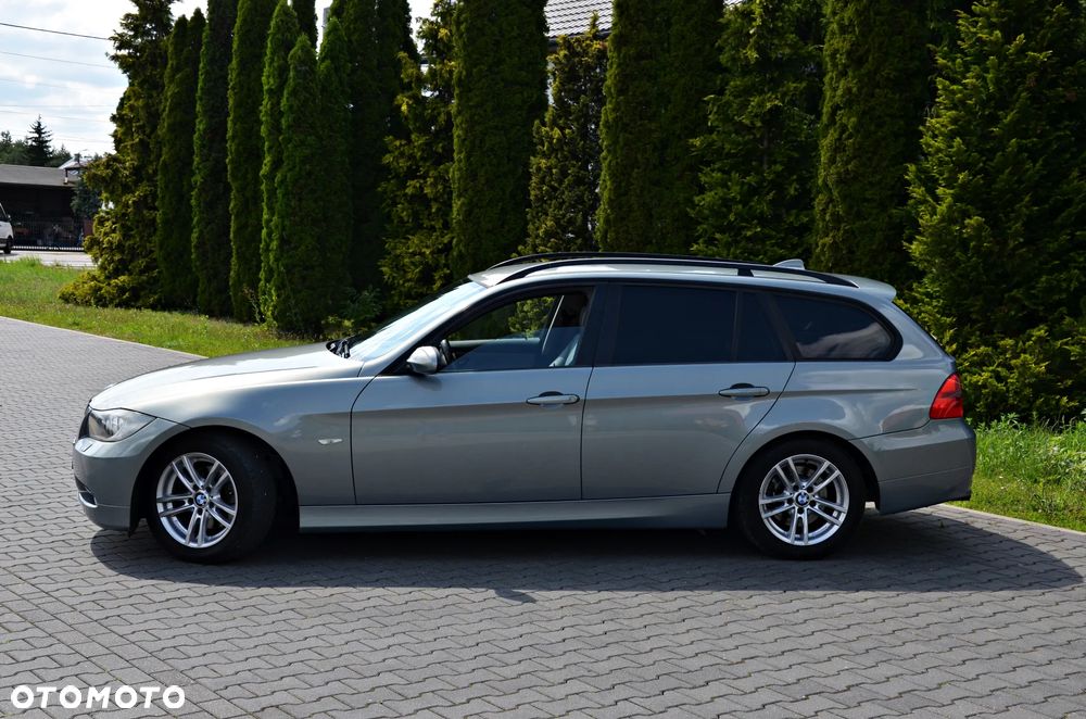BMW Seria 3 320d DPF Touring Edition Fleet Exclusive - 18