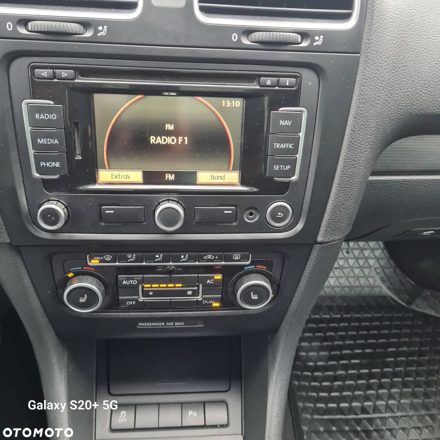 Volkswagen Golf 1.6 TDI DPF BlueMotion Technology MATCH - 32